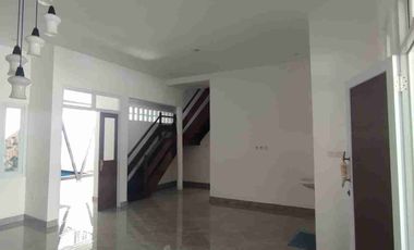 Dijual rumah 2 lantai bebas banjir di pondok kopi Jakarta timur