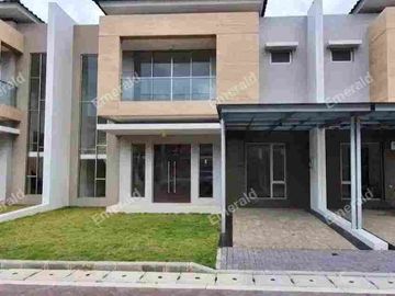 Rumah Siap Huni di Area Prestige Golf Island PIK