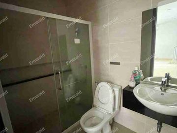 Rumah Siap Huni di Area Prestige Golf Island PIK