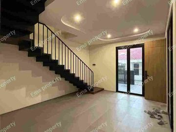 Dijual 2 unit rumah baru gress di Klampis Semolo Timur