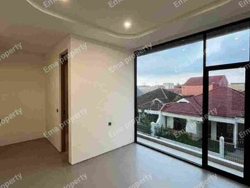 Dijual 2 unit rumah baru gress di Klampis Semolo Timur