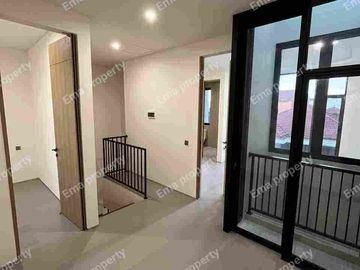 Dijual 2 unit rumah baru gress di Klampis Semolo Timur