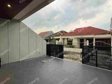 Dijual 2 unit rumah baru gress di Klampis Semolo Timur