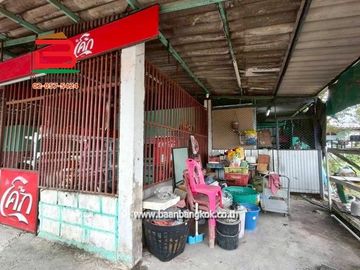 ที่ดินพร้อมสิ่งปลูกสร้าง ติดถนนไสวประชาราษฎร์ คลอง 4 เนื้อที่ 410 ตรม. (ใกล้ตลาดเอซี คลอง 4) ถนนลำลูกกา ตำบลลาดสวาย อำเภอลำลูกกา จังหวัดปทุมธานี