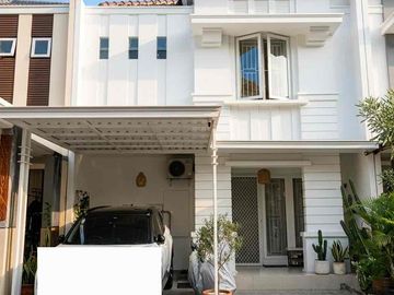 Rumah rapih di De Latinos BSD
