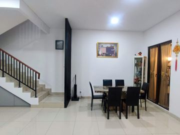 Dijual  rumah 8x18 Cluster Asera One South Semi Furnished di Harapan indah - Bekasi .
