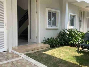 Rumah Adem Terawat di Summarecon Bandung Cluster Amanda