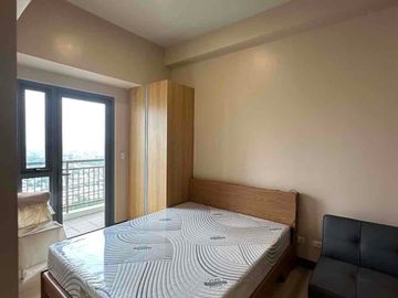 FOR RENT STUDIO UNIT WITH BALCONY AT 18 AVENUE DE TRIOMPHE