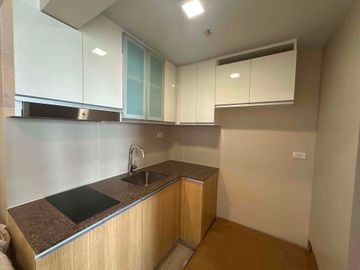 FOR RENT STUDIO UNIT WITH BALCONY AT 18 AVENUE DE TRIOMPHE