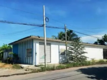 UBICADÍSIMA CASA Y TERRENO COMERCIAL EN ESQUINA SOBRE AVENIDA PRINCIPAL A 10 MINUTOS DE NUEVO VERACRUZ Y 15 DEL AEROPUERTO INTERNACIONAL DE VERACRUZ.