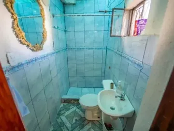CASA EN VENTA CON  TERRENO EN QUITO