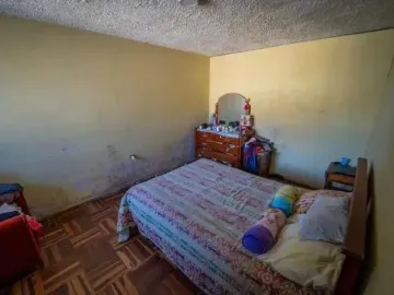 CASA EN VENTA CON  TERRENO EN QUITO