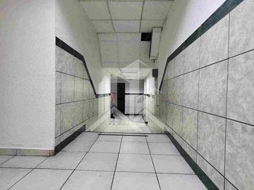 Se Renta  Local Comercial, República y Eloy Alfaro Sector la Carolina  diagonal  al centro comercial el JARDIN