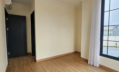 Rumah Mewah 3 Lantai dengan Opsi ada Lift dan Free PPN