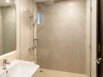 Taguig Condo for Sale | Brand New 2 Bedroom 2BR Unit with Balcony at Park McKinley West