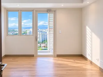 Elegant 2 Bedroom 2BR Condo Unit with Balcony in Taguig | Park McKinley West