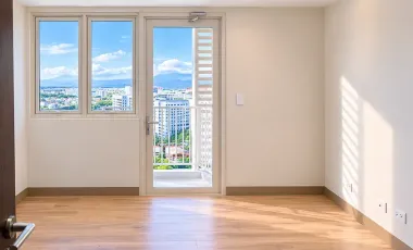 Move-In Ready Park McKinley West 2 Bedroom 2BR Condo in Fort Bonifacio, Taguig City