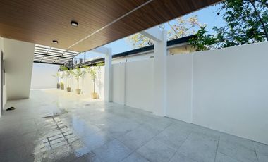 4 Bedroom Furnished House and Lot for Sale in BF Homes, Parañaque