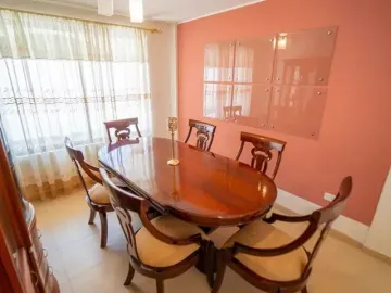 CASA EN VENTA EN LA URBANIZACION LA MARCA EN LA MITAD DEL MUNDO