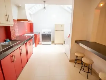 CASA EN VENTA EN LA URBANIZACION LA MARCA EN LA MITAD DEL MUNDO