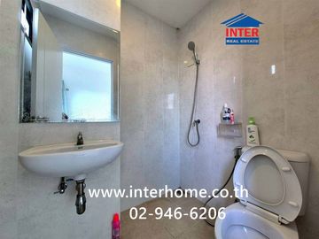 Two-story townhome, 16.4 sq.wah, Beyond Town Village, Lad Lum Kaeo, near Lad Lum Kaeo Hospital, Soi Tesaban 4, Pathum Thani-Bang Len Road, Tesaban 4,