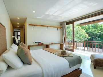 Villa Pantai Nyanyi Kediri Tabanan Bali