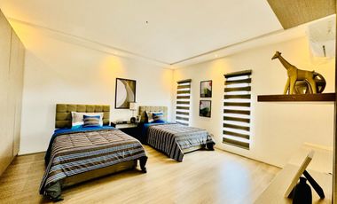 5 Bedrooms Brand New Semi-Furnished House and Lot for Sale in BF Homes Parañaque City
