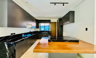 4 Bedrooms House and Lot w/ Pool for Sale in BF Homes Parañaque