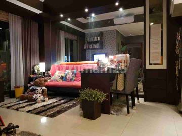 DIJUAL APARTEMENT WATERPLACE RESIDENCE TOWER B LANTAI 28 CORNER (PENTHOUSE)