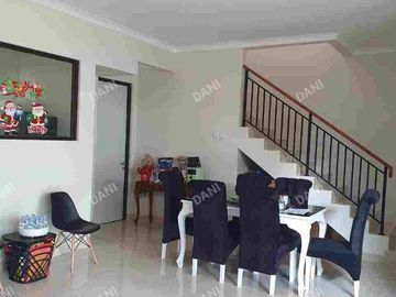 DIJUAL RUMAH 5 KAMAR TIDUR DI CLUSTER GRAND WISATA BEKASI