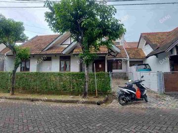 DIJUAL RUMAH DI KEMANG PRATAMA BEKASI