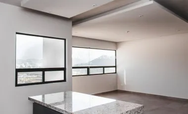 Casa en Venta en Contry Sur en Carretera Nacional en Monterrey, Nuevo León