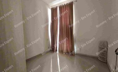 Disewakan Rumah 2 Lantai Mezzanine Cluster Shinano Jakarta Garden City siap Huni Semi Furnished Lokasi dekat Sekolah, Mal, Akses Tol Cakung