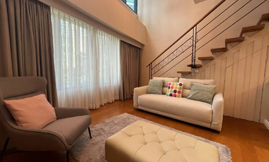 FOR LEASE 2BR Z LOFT IN ONE ROCKWELL WEST