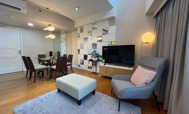 FOR LEASE 2BR Z LOFT IN ONE ROCKWELL WEST