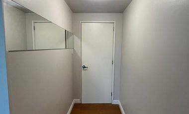 FOR LEASE 2BR Z LOFT IN ONE ROCKWELL WEST