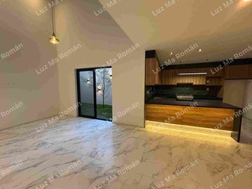 VENTA CASA EN ALTO LAGO