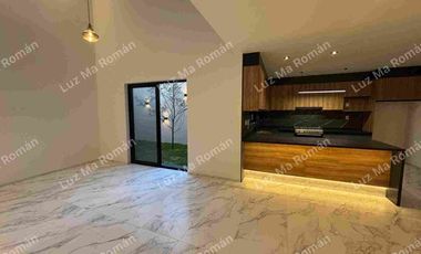 VENTA CASA EN ALTO LAGO