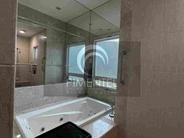 casa en venta en la herradura de una planta.