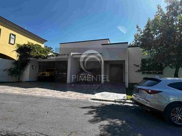 casa en venta en la herradura de una planta.
