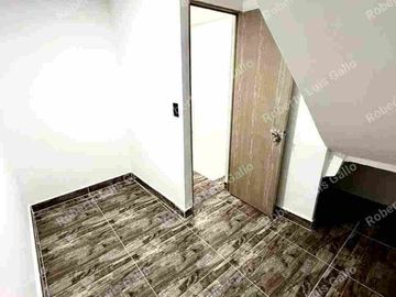 Vendo casa unifamiliar 2 pisos en belén las violetas