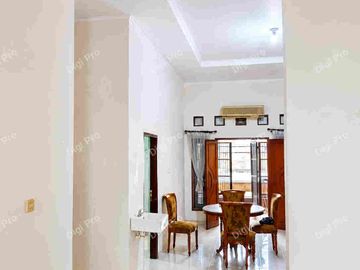 Jual Rumah Lengkap 2 Unit Kolam Pribadi, Lokasi Sudiang. SHM