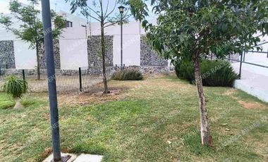 Casa en venta en Circuito Puerta del Sol. Santiago de Querétaro