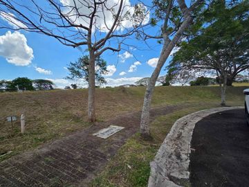 Rare 879 sqm Cul-de-Sac Residential Lot for Sale in Elaro Nuvali