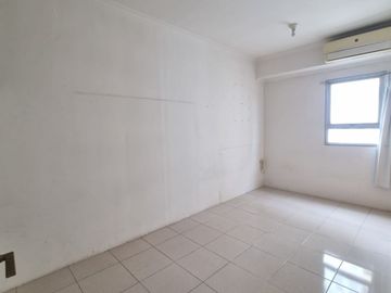 2 BR Apartemen Puncak Permai Lantai 8 Siap Huni