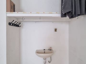2 BR Apartemen Puncak Permai Lantai 8 Siap Huni