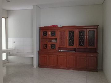 Disewakan Rumah 2 Lantai Dalam Cluster Citra Grand Cibubur