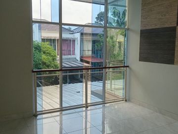 Disewakan Rumah 2 Lantai Dalam Cluster Citra Grand Cibubur