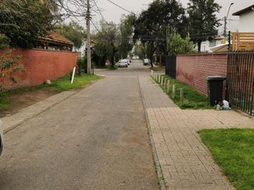 Arriendo casa Los Aliaga, Eduardo Castillo Velasco.- Ñuñoa