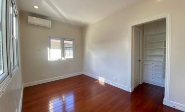 Stunning 4 Bedroom House for Sale in Tierra Nueva Village, Muntinlupa City